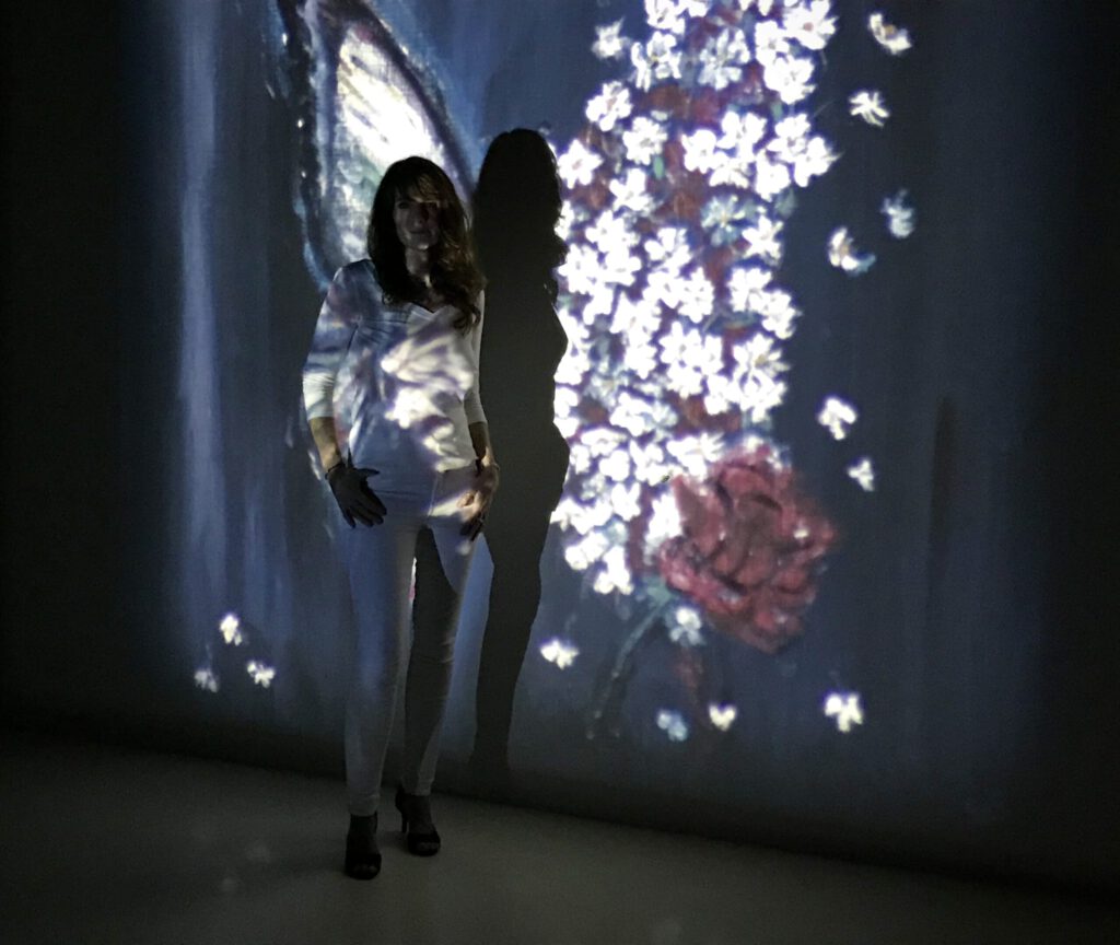 Saskia Stapel, Metamorphose the painting on the wall, butterfly, photoshoot, schilderij, vlinder, fotoshoot